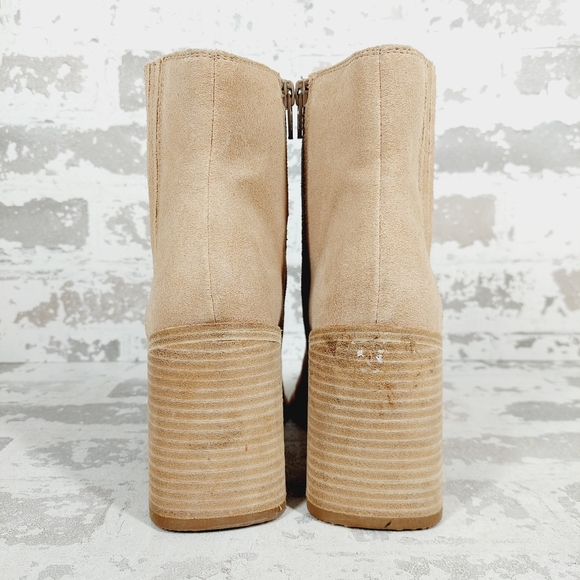 NEW Andre Assous Naia Suede Tan Block Heel Ankle Bootie i468 - Picture 6 of 12